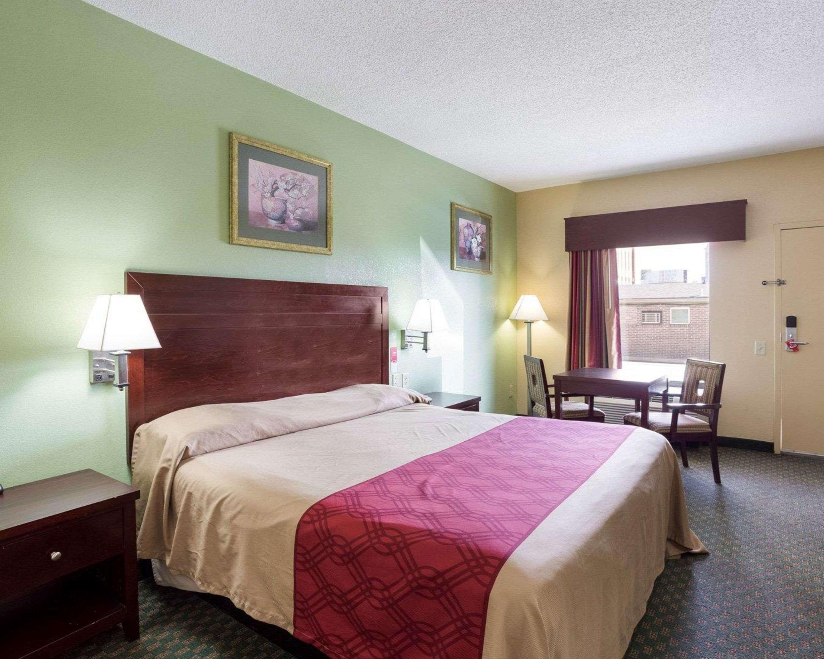 Rodeway Inn & Suites Новый Орлеан Экстерьер фото