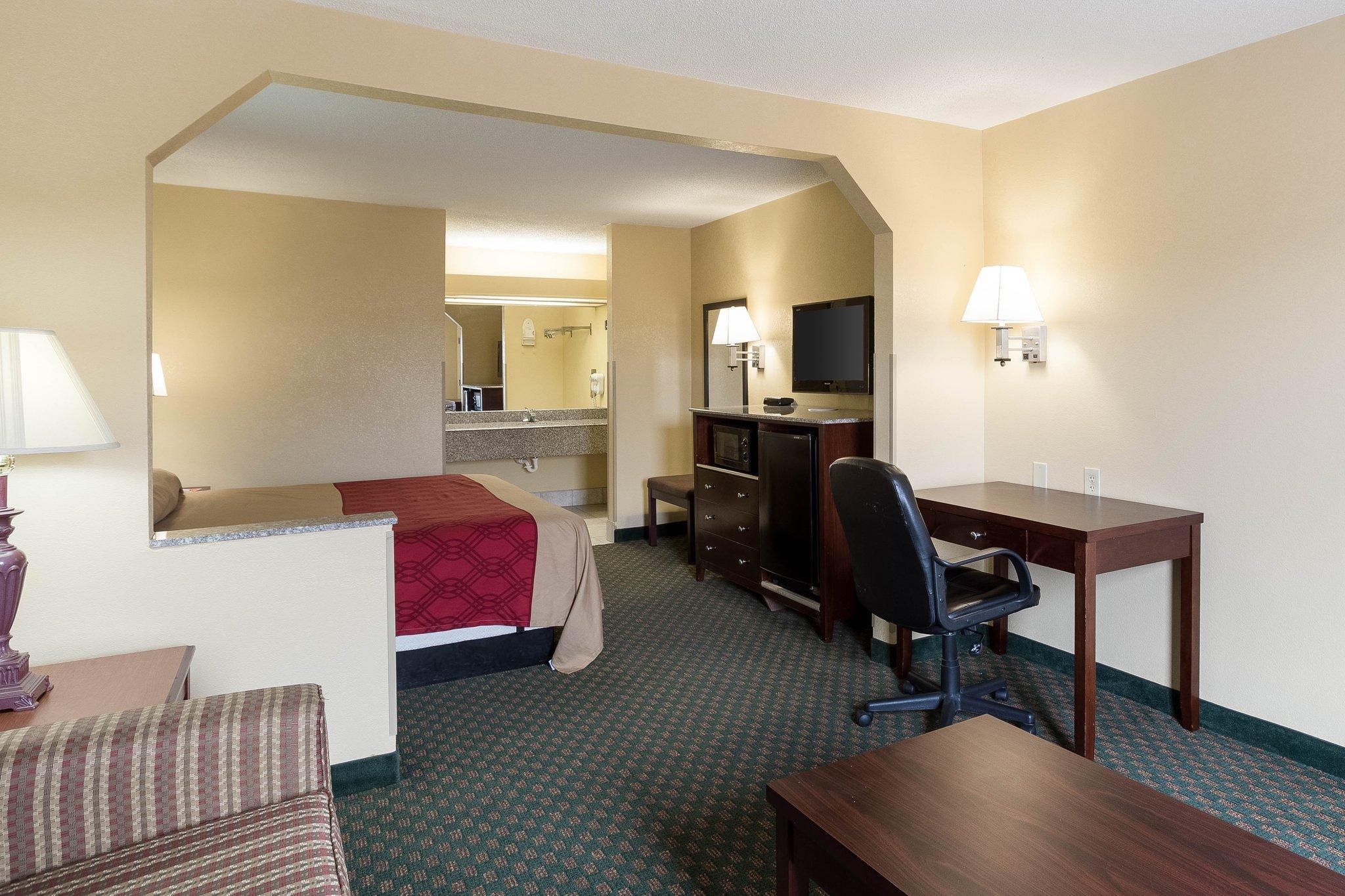 Rodeway Inn & Suites Новый Орлеан Экстерьер фото