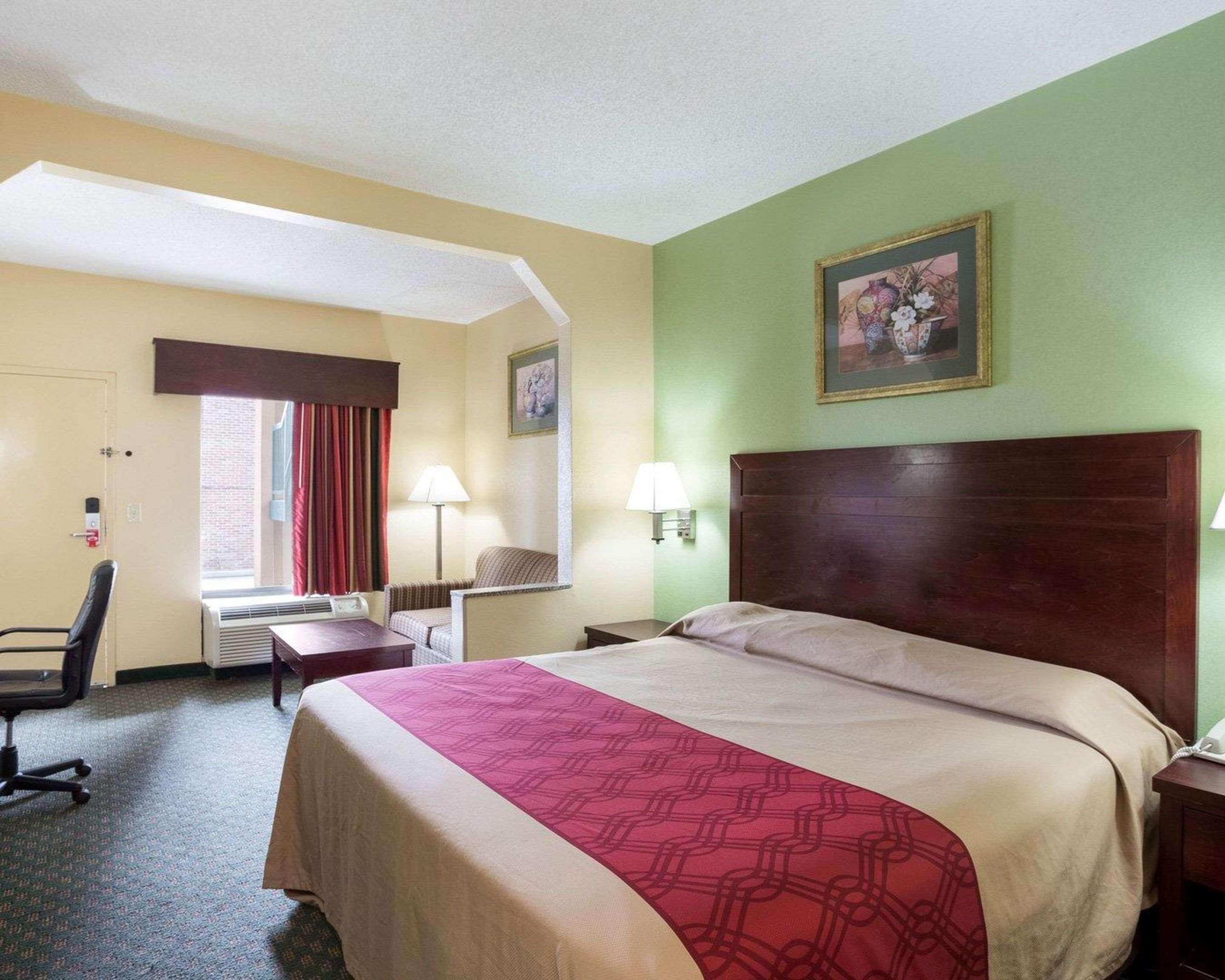 Rodeway Inn & Suites Новый Орлеан Экстерьер фото